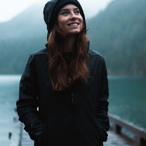 Women's Nautilus performance shell Thumbnail